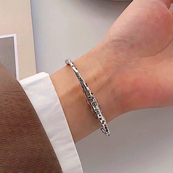 Irregular Graffiti Sterling Silver Bangle Cuff Bracelet - Picture 6 of 6